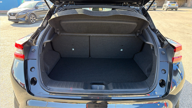 Nissan Juke 1.0 DiG-T 114 N-Connecta 5dr DCT Petrol Hatchback